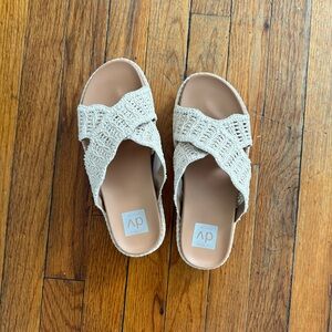 Dolce Vita Women's Ivory Woven Sandals